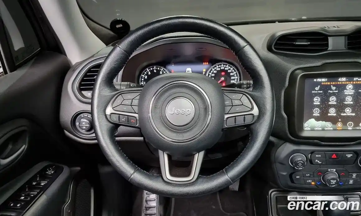 Jeep Renegade 2021 2.4 Автомат в Москве № 215479, фото 13