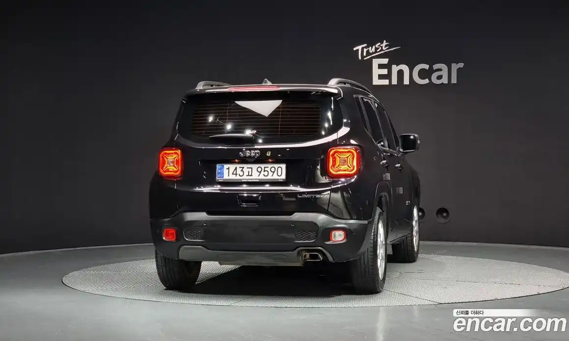 Jeep Renegade 2021 2.4 Автомат в Москве № 215479, фото 4