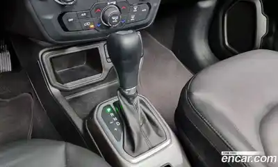 Jeep Renegade 2021 2.4 Автомат в Москве № 215479, миниатюра 9