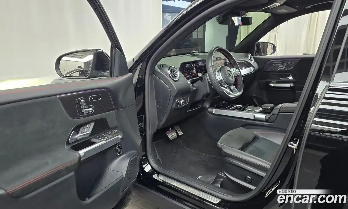 Mercedes-Benz GLB-Class 2023 2.0 Автомат в Москве № 215930, фото 13