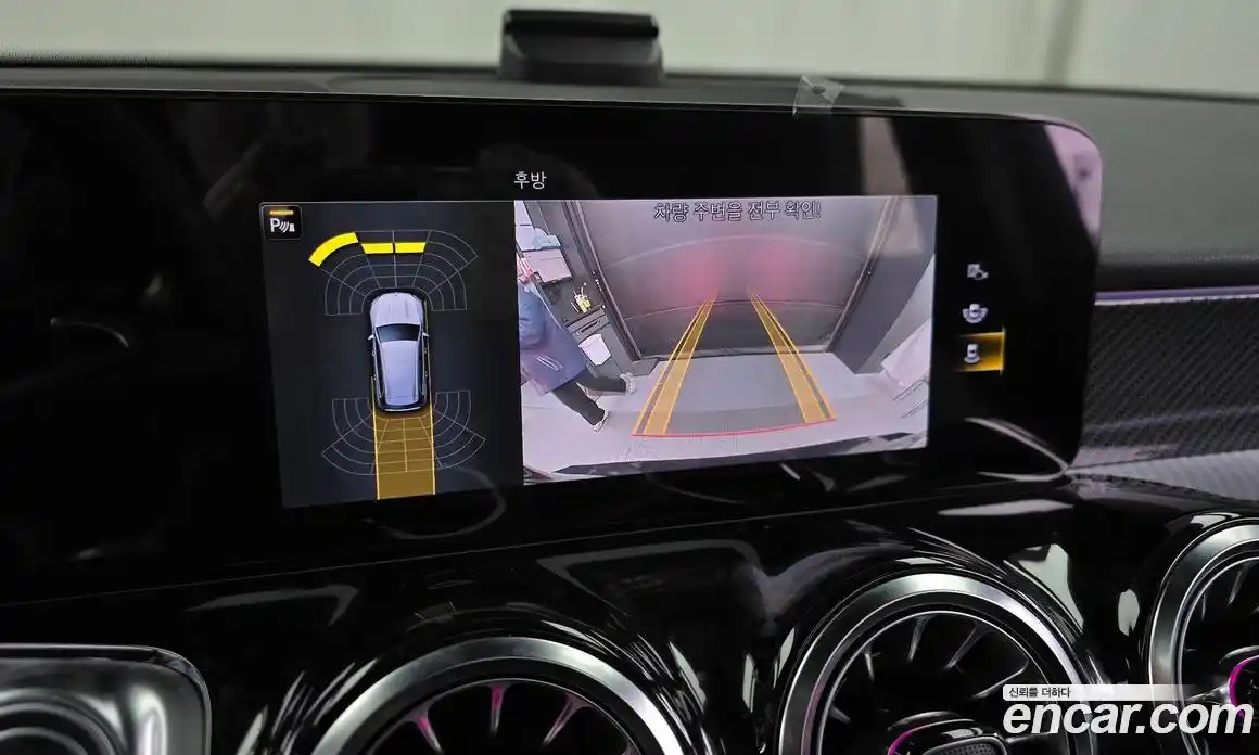 Mercedes-Benz GLB-Class 2023 2.0 Автомат в Москве № 215930, фото 9