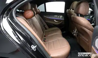 Mercedes-Benz E-Class 2023 3.0 Автомат в Москве № 220664, миниатюра 12