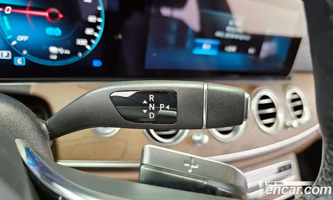 Mercedes-Benz E-Class 2022 2.0 Автомат в Москве № 224734, фото 14