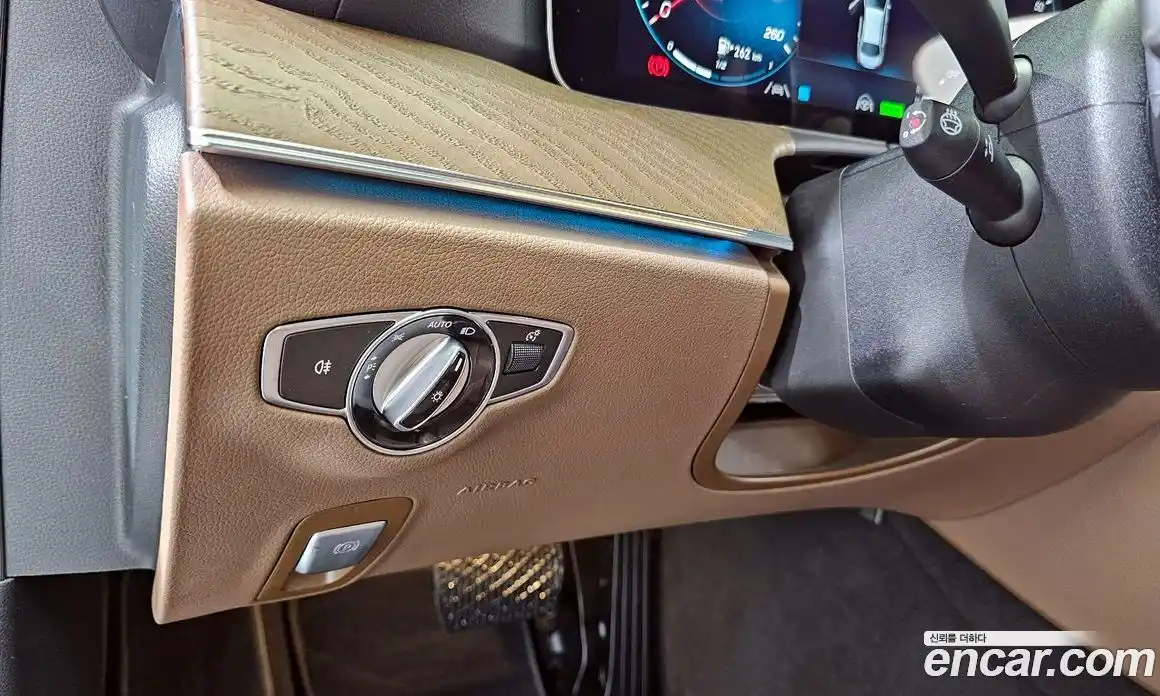 Mercedes-Benz E-Class 2022 2.0 Автомат в Москве № 224734, фото 5