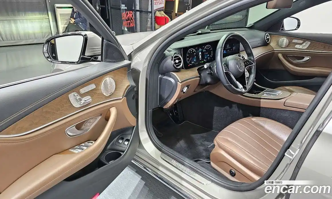 Mercedes-Benz E-Class 2022 2.0 Автомат в Москве № 224734, фото 9