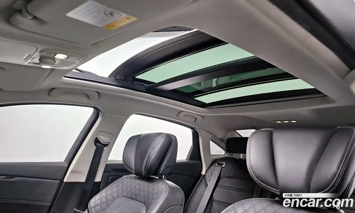 Renault SM6 2019 1.6 Автомат в Москве № 225925, фото 15