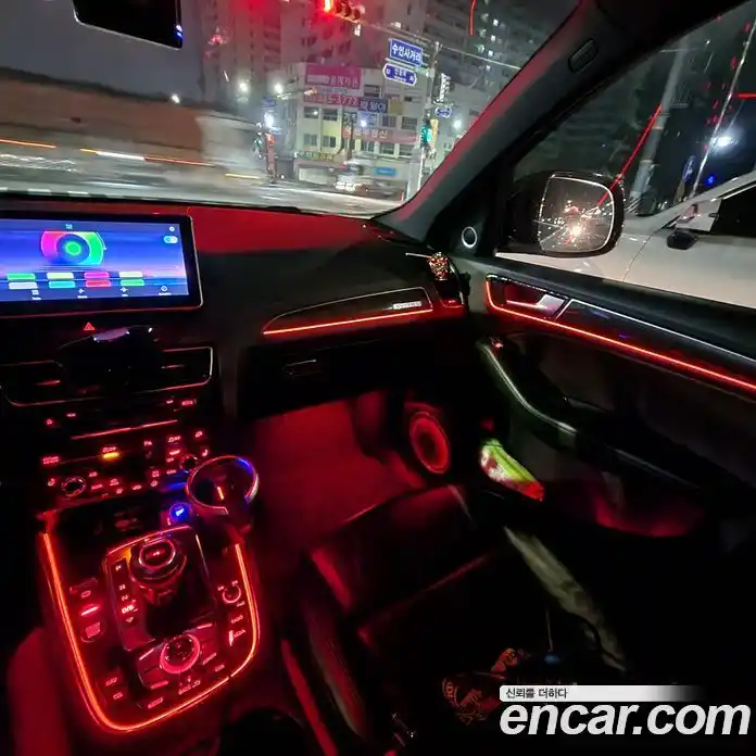 Audi SQ5 2015 3.0 Автомат в Москве № 227223, фото 16