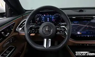 Mercedes-Benz E-Class 2024 2.0 Автомат в Москве № 229349, миниатюра 2