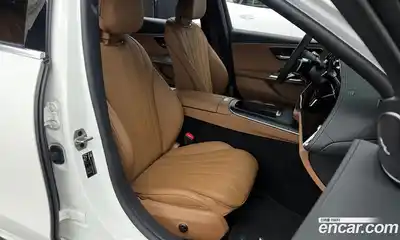 Mercedes-Benz E-Class 2024 2.0 Автомат в Москве № 229349, миниатюра 4