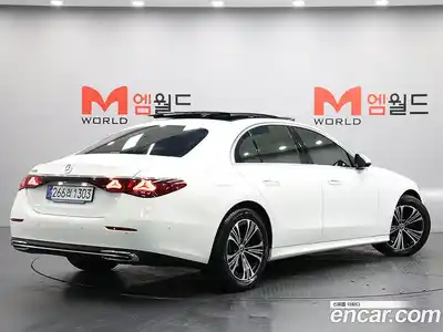 Mercedes-Benz E-Class 2025 2.0 Автомат в Москве № 229371, миниатюра 2