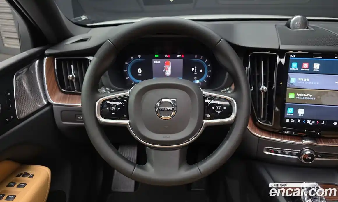 Volvo XC60 2023 2.0 Автомат в Москве № 230461, фото 13