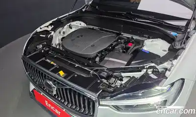 Volvo XC60 2023 2.0 Автомат в Москве № 230461, миниатюра 6