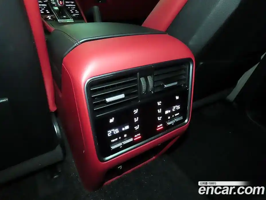 Porsche Cayenne 2023 3.0 Автомат в Москве № 231055, фото 14