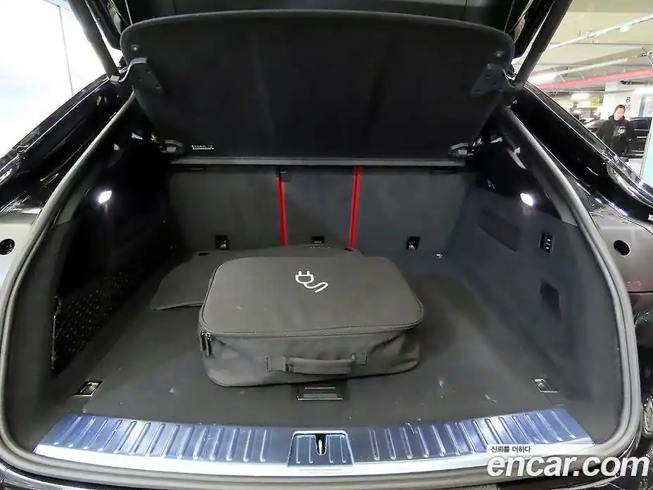 Porsche Cayenne 2023 3.0 Автомат в Москве № 231055, фото 16