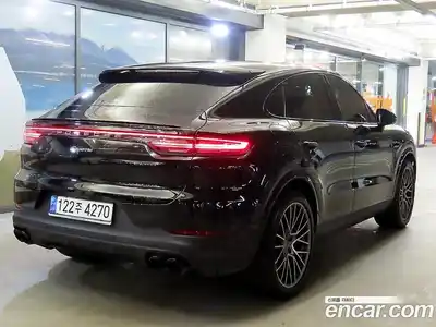 Porsche Cayenne 2023 3.0 Автомат в Москве № 231055, миниатюра 4