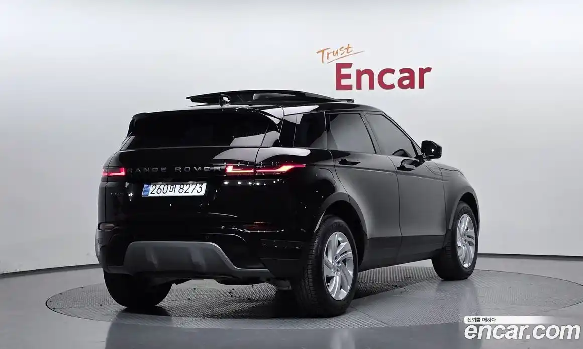 Land Rover Range-Rover Evoque 2025 2.0 Автомат в Москве № 231108, фото 17