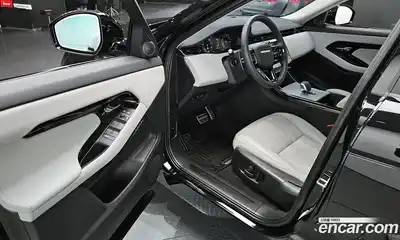 Land Rover Range-Rover Evoque 2025 2.0 Автомат в Москве № 231108, миниатюра 7