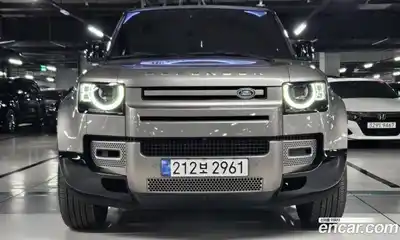 Land Rover Defender 2024 2.0 Автомат в Москве № 231300, миниатюра 2