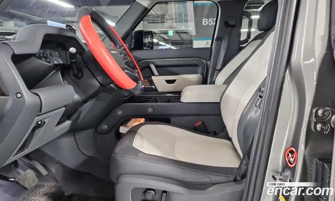 Land Rover Defender 2024 2.0 Автомат в Москве № 231300, фото 8