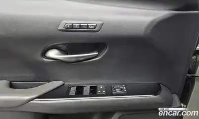 Lexus UX 2020 2.0 Автомат в Москве № 231988, миниатюра 11