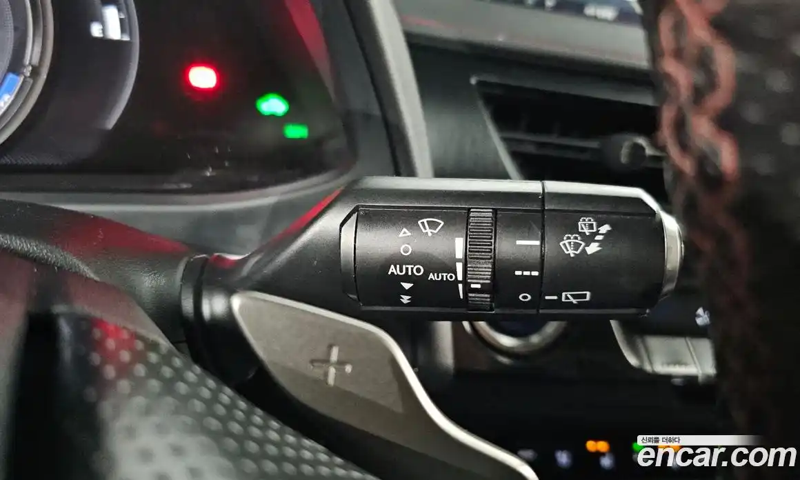 Lexus UX 2020 2.0 Автомат в Москве № 231988, фото 4