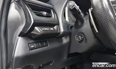 Lexus UX 2020 2.0 Автомат в Москве № 231988, миниатюра 6