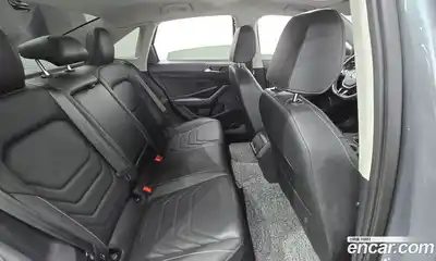 Volkswagen Jetta 2021 1.4 Автомат в Москве № 232165, миниатюра 3