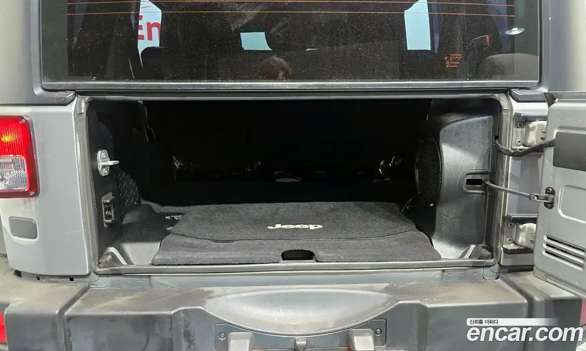 Jeep Wrangler 2014 2.8 Автомат в Москве № 232770, фото 12