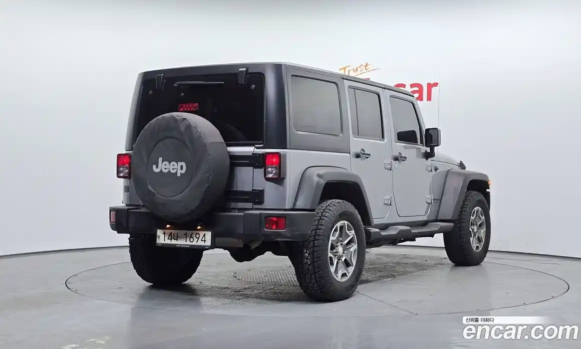 Jeep Wrangler 2014 2.8 Автомат в Москве № 232770, фото 15