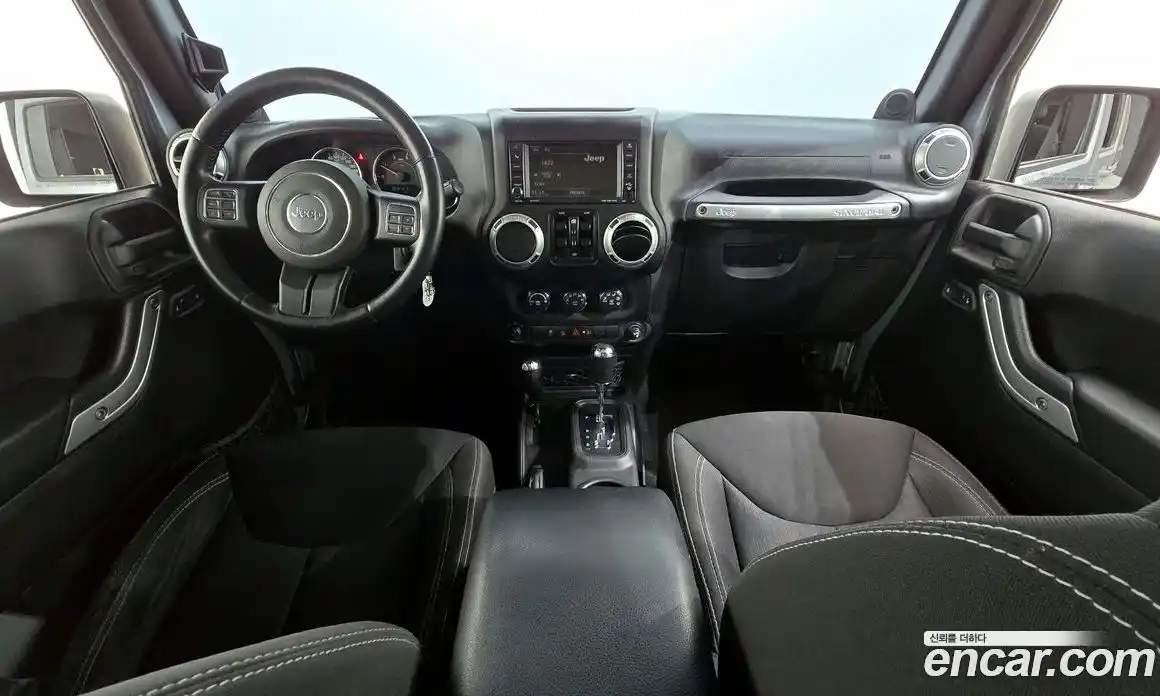 Jeep Wrangler 2014 2.8 Автомат в Москве № 232770, фото 18