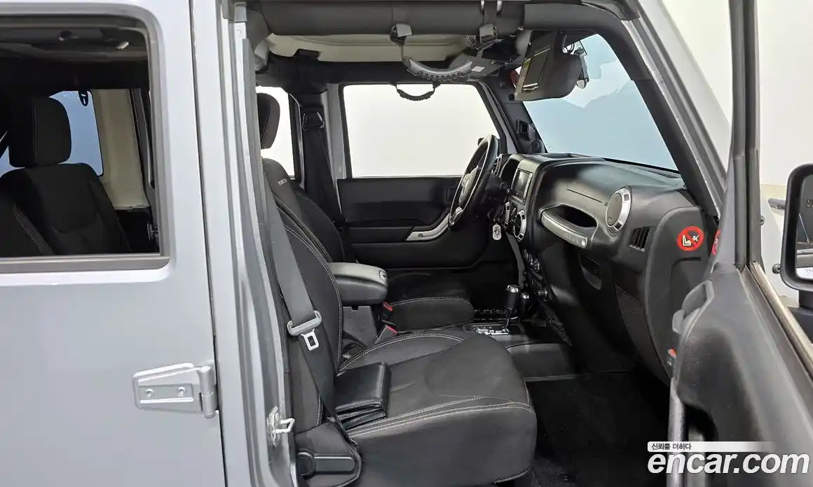 Jeep Wrangler 2014 2.8 Автомат в Москве № 232770, фото 6