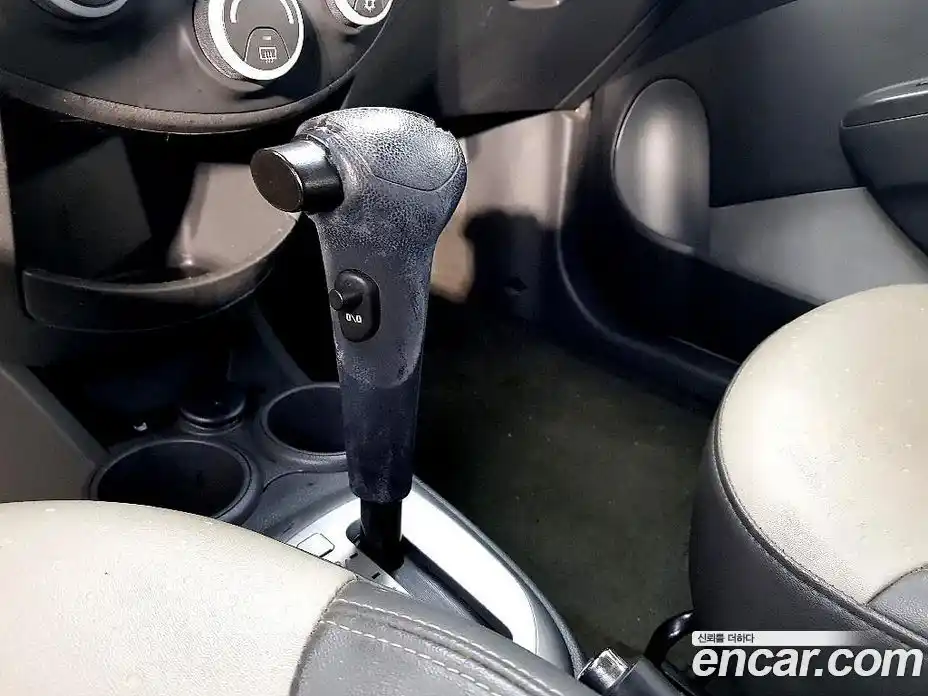 Chevrolet Spark 2012 1.0 Автомат в Москве № 240494, фото 14