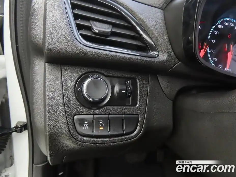 Chevrolet Spark 2018 1.0 Автомат в Москве № 240884, фото 15