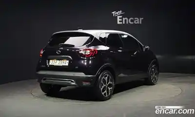 Renault QM3 2019 1.5 Автомат в Москве № 241636, миниатюра 2
