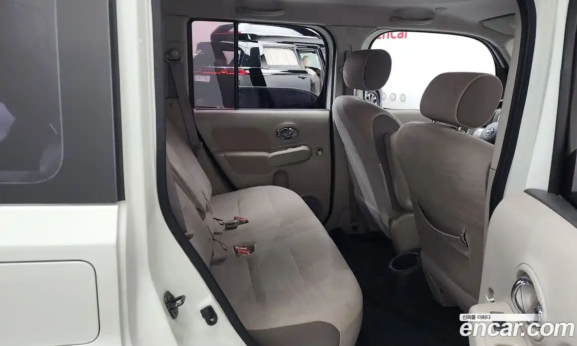 Nissan Cube 2011 1.8 Автомат в Москве № 243888, фото 12