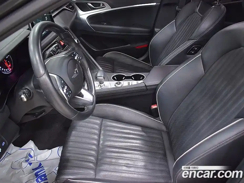 Genesis G70 2018 2.0 Автомат в Москве № 25315, фото 13