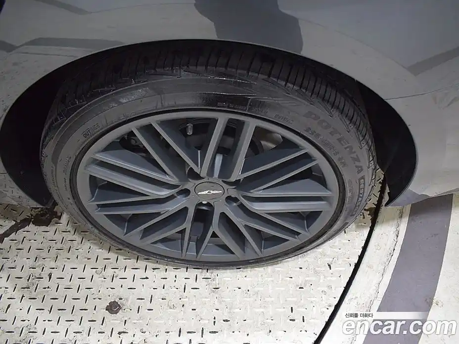 Genesis G70 2018 2.0 Автомат в Москве № 25315, фото 19