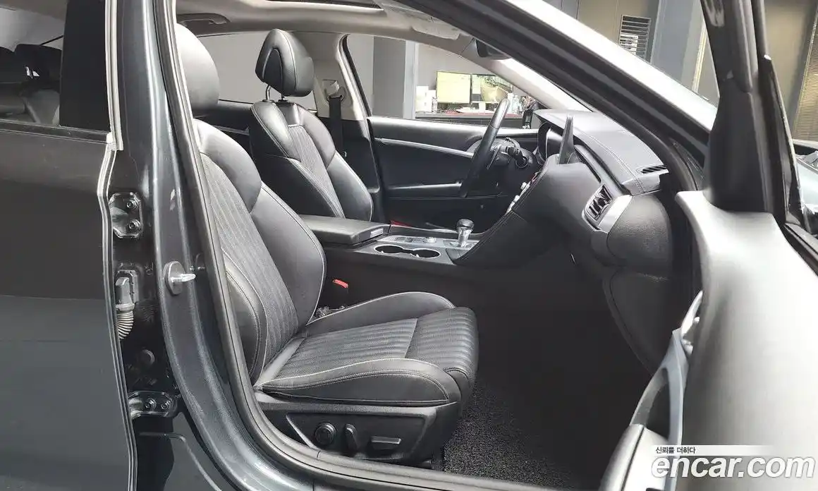 Genesis G70 2019 2.0 Автомат в Москве № 27346, фото 9