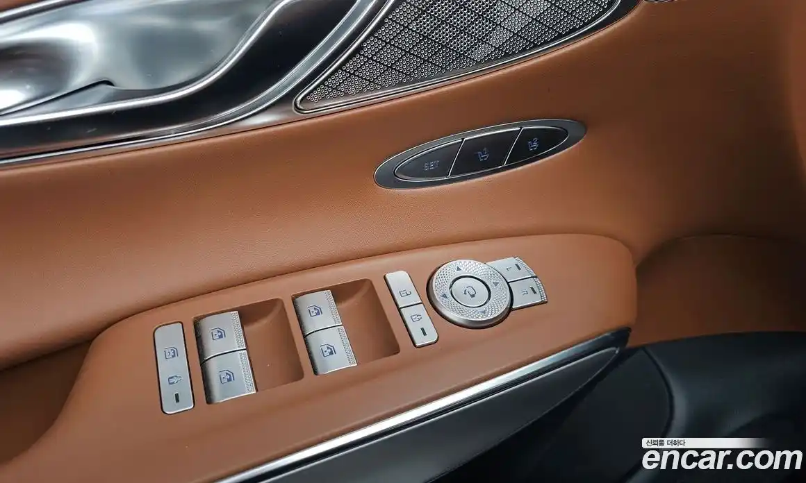 Genesis GV70 2022 2.5 Автомат в Москве № 27355, фото 17