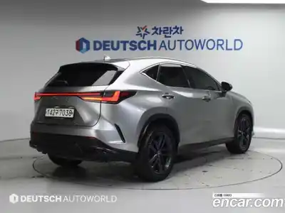 Lexus NX 2023 2.5 Автомат в Москве № 275890, миниатюра 2