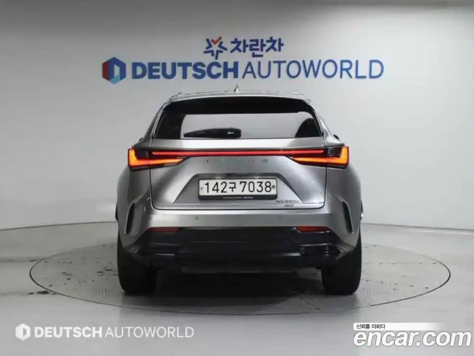 Lexus NX 2023 2.5 Автомат в Москве № 275890, фото 4