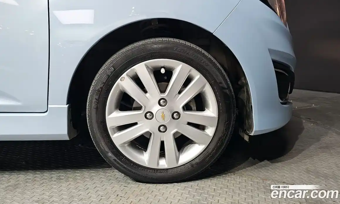 Chevrolet Spark 2015 1.0 Автомат в Москве № 27862, фото 4