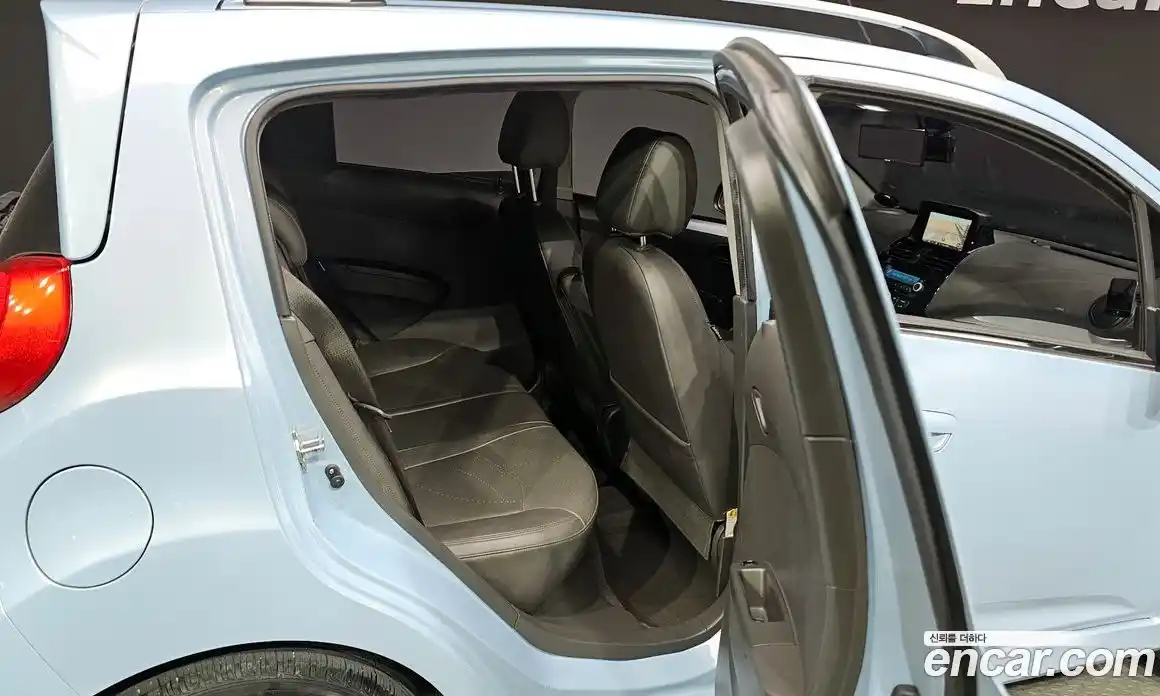 Chevrolet Spark 2015 1.0 Автомат в Москве № 27862, фото 5