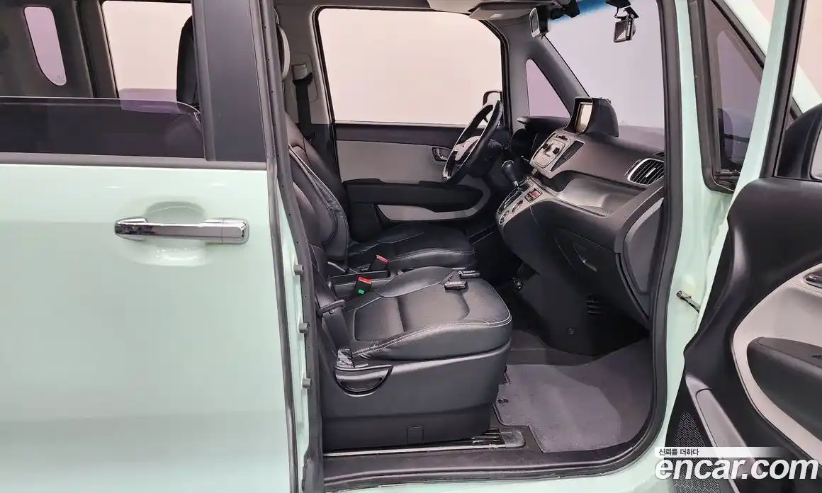 Kia Ray 2016 1.0 Автомат в Москве № 288452, фото 14