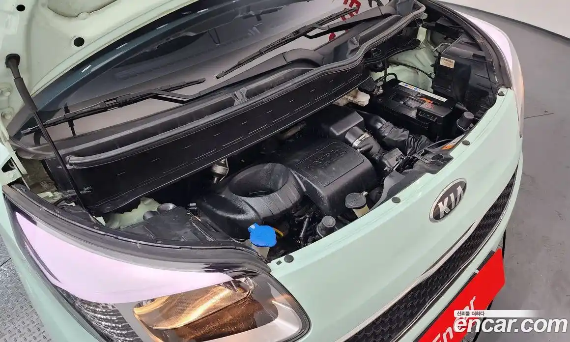 Kia Ray 2016 1.0 Автомат в Москве № 288452, фото 9