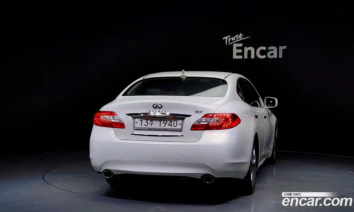 Infiniti M 2012 3.7 Автомат в Москве № 295945, фото 16