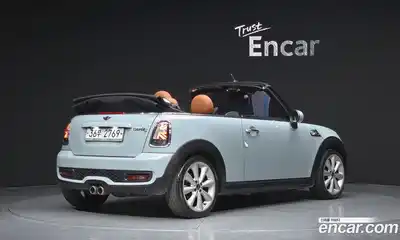 Mini Cooper Convertible 2012 1.6 Автомат в Москве № 300025, миниатюра 2