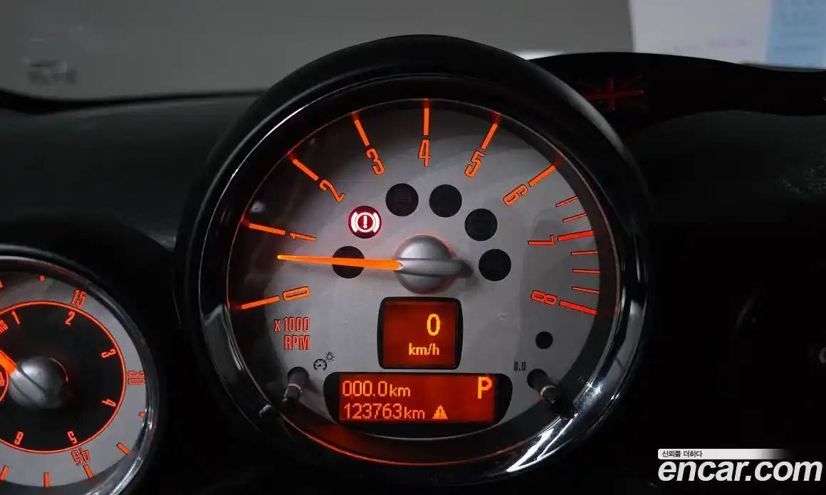 Mini Cooper Convertible 2012 1.6 Автомат в Москве № 300025, фото 8