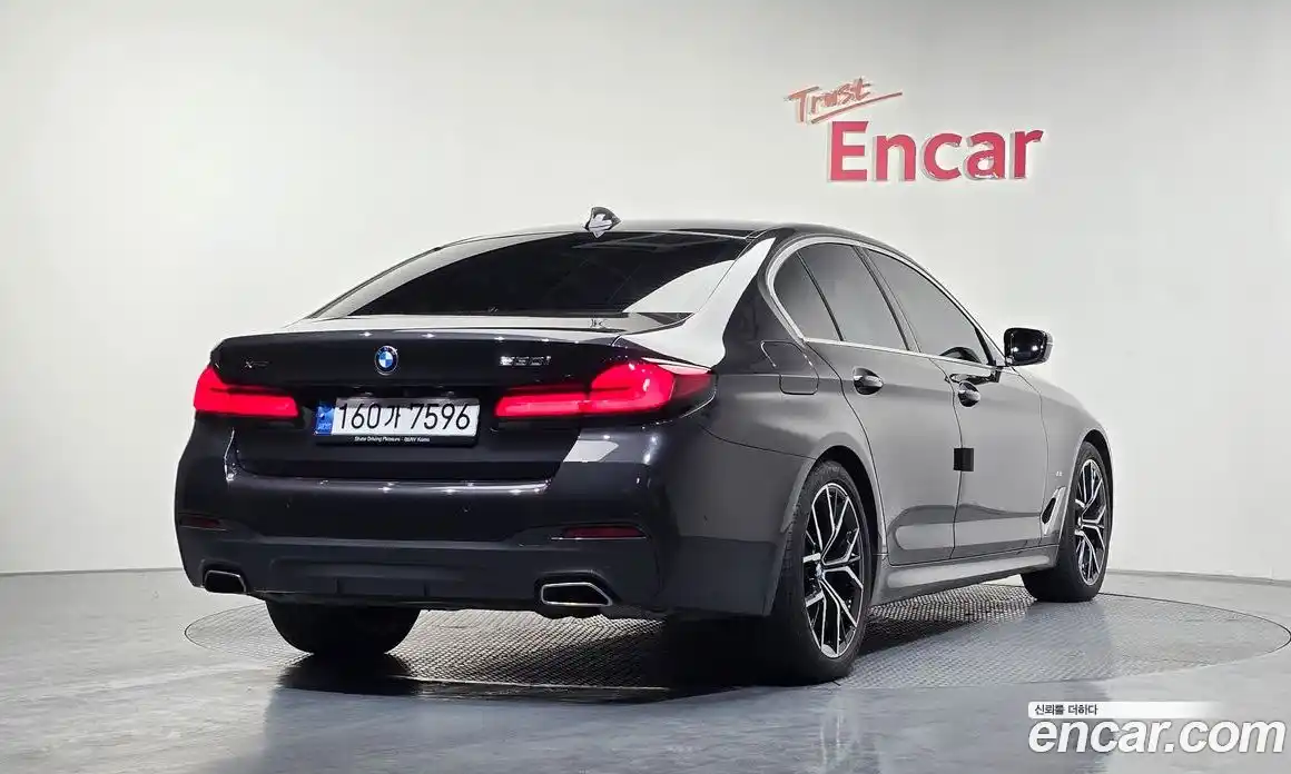 BMW 5-Series 2023 2.0 Автомат в Москве № 304240, фото 11