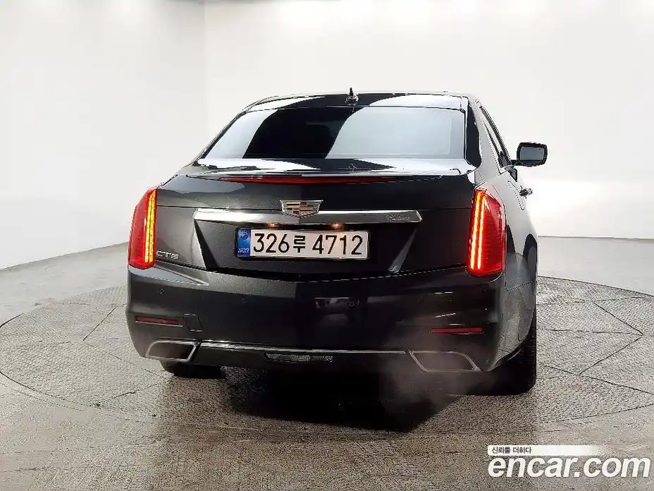 Cadillac CTS 2015 2.0 Автомат в Москве № 306819, фото 3